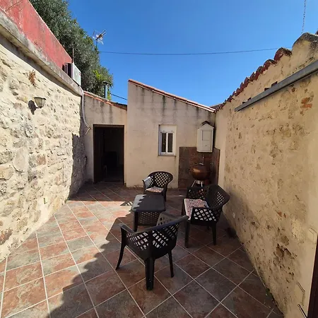 La Casita Del Arco De San Andres Trujillo