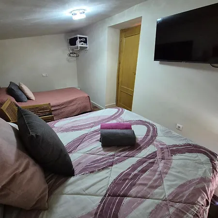 La Casita Del Arco De San Andres Holiday home *