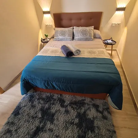 La Casita Del Arco De San Andres * Trujillo